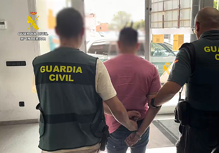 Detenido un joven en Tolosa por persuadir a una niña de 10 años para que le mandara fotos de carácter sexual