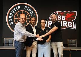 Zubizarreta, Núñez, Lizaso y Guridi escenifican el acuerdo alcanzado.