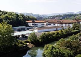 Los cuarteles militares de Loiola, a punto de pasar a manos municipales.