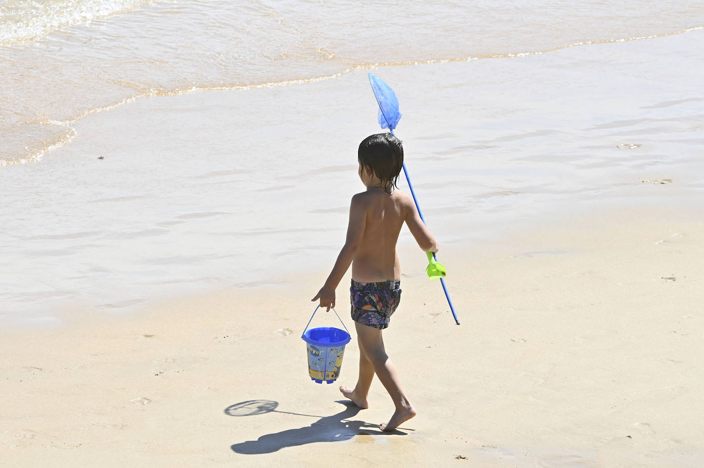 Jornada soleada en las playas guipuzcoanas