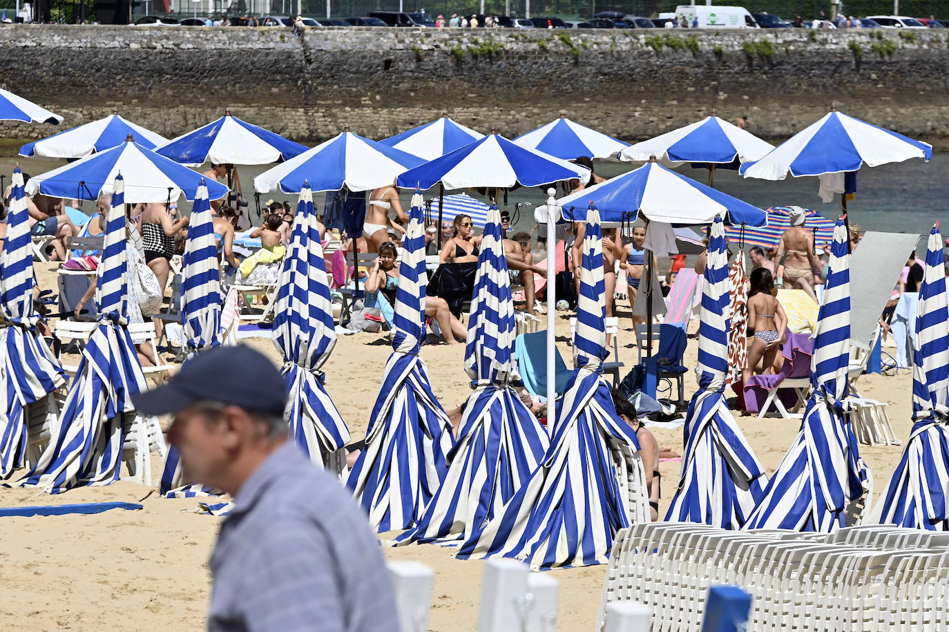 Jornada soleada en las playas guipuzcoanas