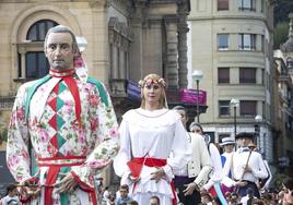 Los gigantes y cabezudos, una de las grandes atracciones de la Aste Nagusia de San Sebastián 2023.