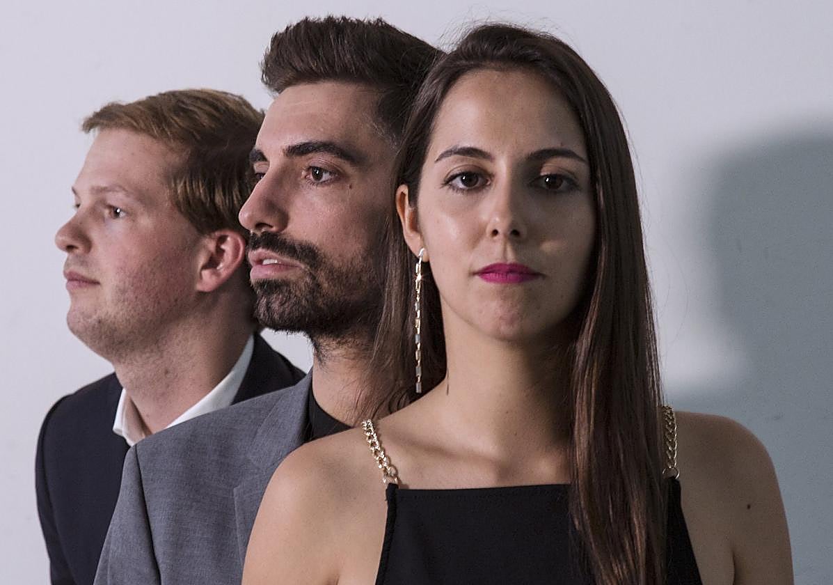 Louise Acabo, Pablo Gigosos y Marina Cabello del Castillo forman Brezza.