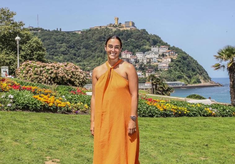 Gabriela Uriarte en los jardines del Palacio de Miramar (Donostia-San Sebastián).