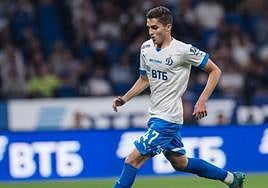 Arsen Zakharyan es un fino y elegante centrocampista que ha explotado en la Premier League rusa.