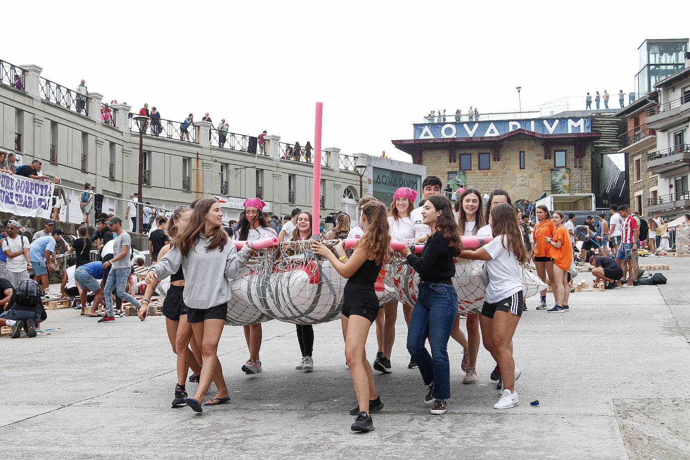 Los piratas ultiman su abordaje