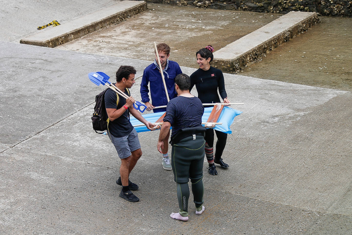 Los piratas ultiman su abordaje