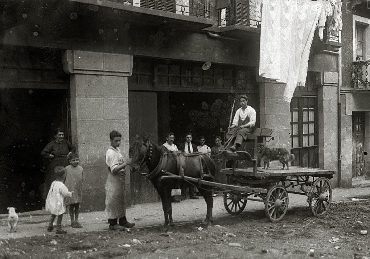 Una estampa de la calle de la Salud en los años 20 del siglo pasado.