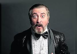 Gorka Aguinagalde encarna a un ministro de Cultura capaz de todo.