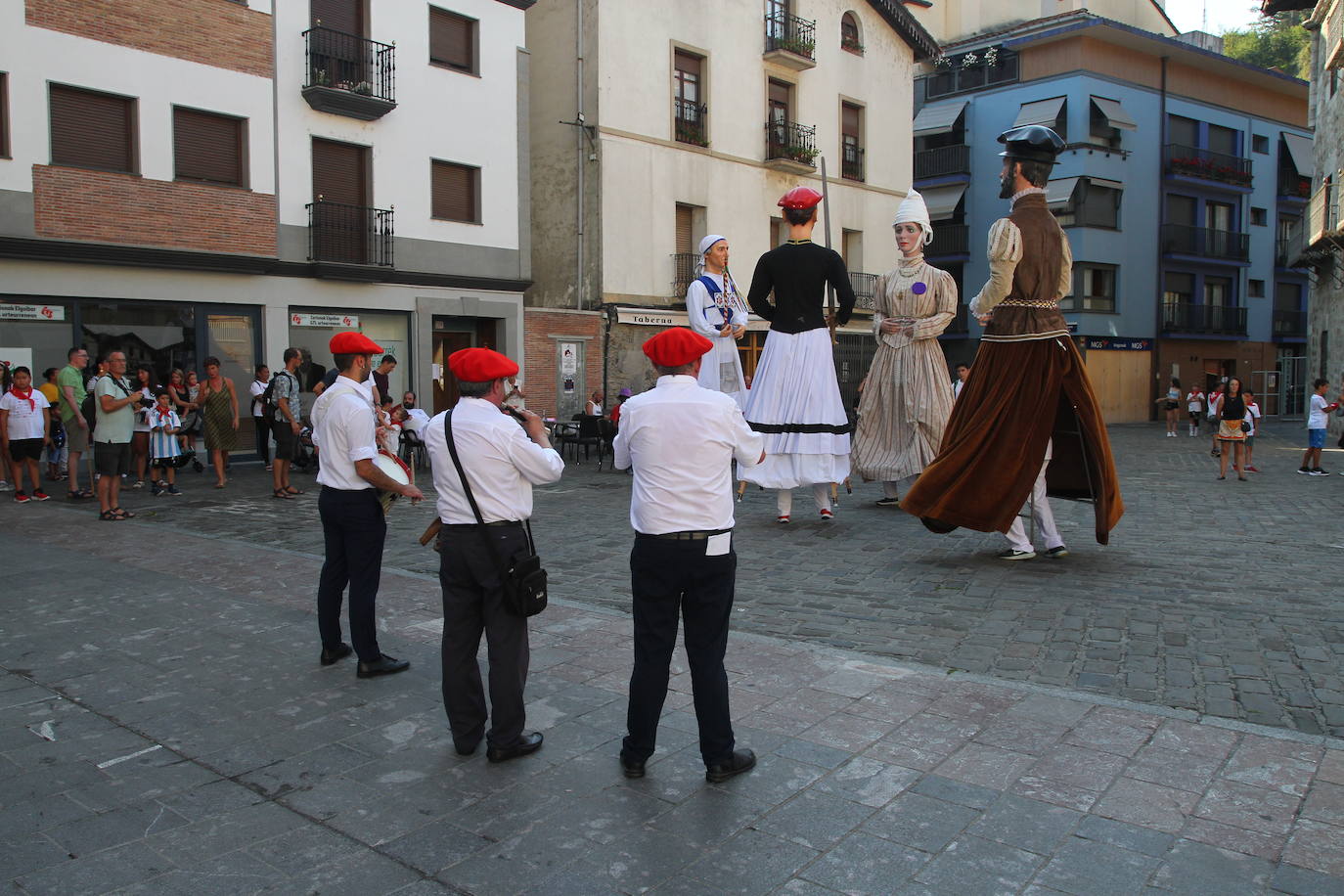 Las mejores imágenes del inicio de los &#039;sanbartolos&#039;