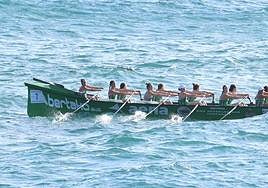 Hondarribia se amoldó bien a las condiciones del mar el miércoles.