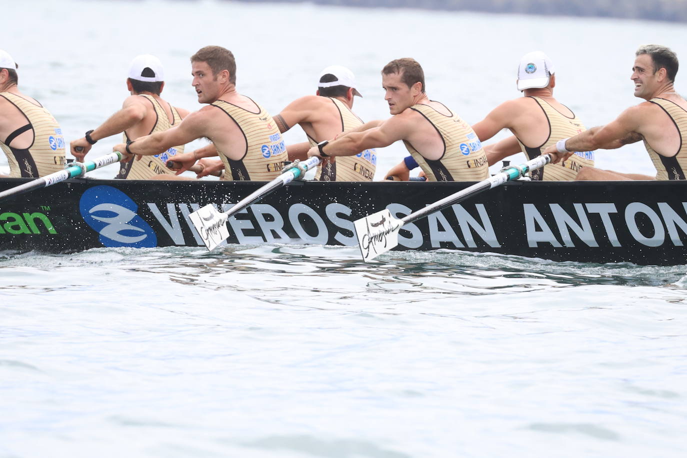 Las mejores imágenes de la regata masculina