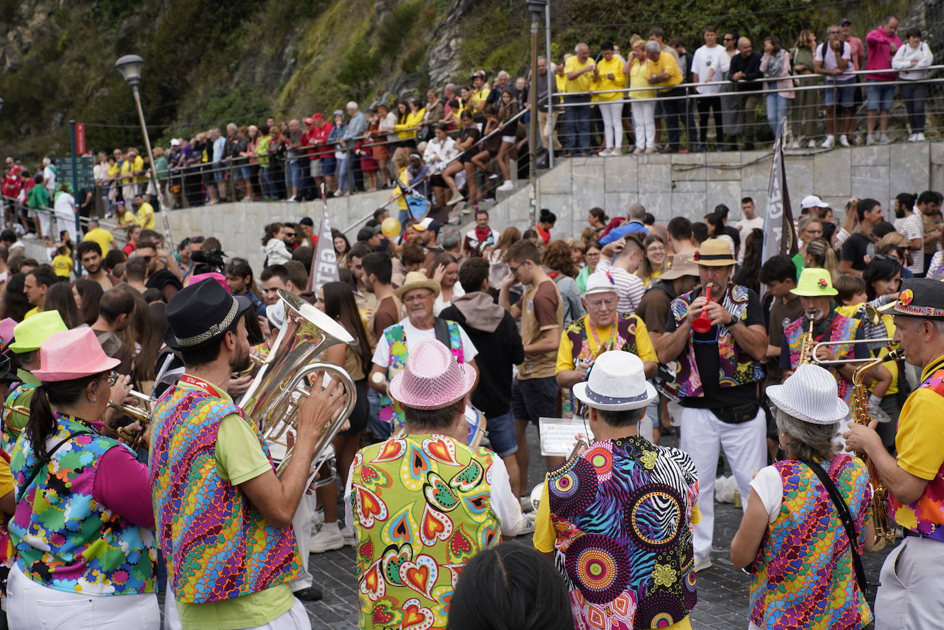 Gran ambiente en Donostia en la primera jornada de la Bandera de La Concha