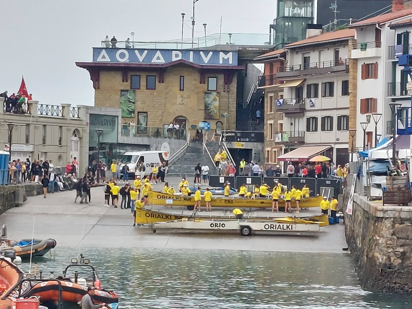 Gran ambiente en Donostia en la primera jornada de la Bandera de La Concha