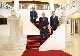 Pedro Miguel Etxenike, presidente del DIPC; Ricardo Díez Muiño, director del DIPC y Jokin Bildarratz, consejero de Educación del Gobierno Vasco.
