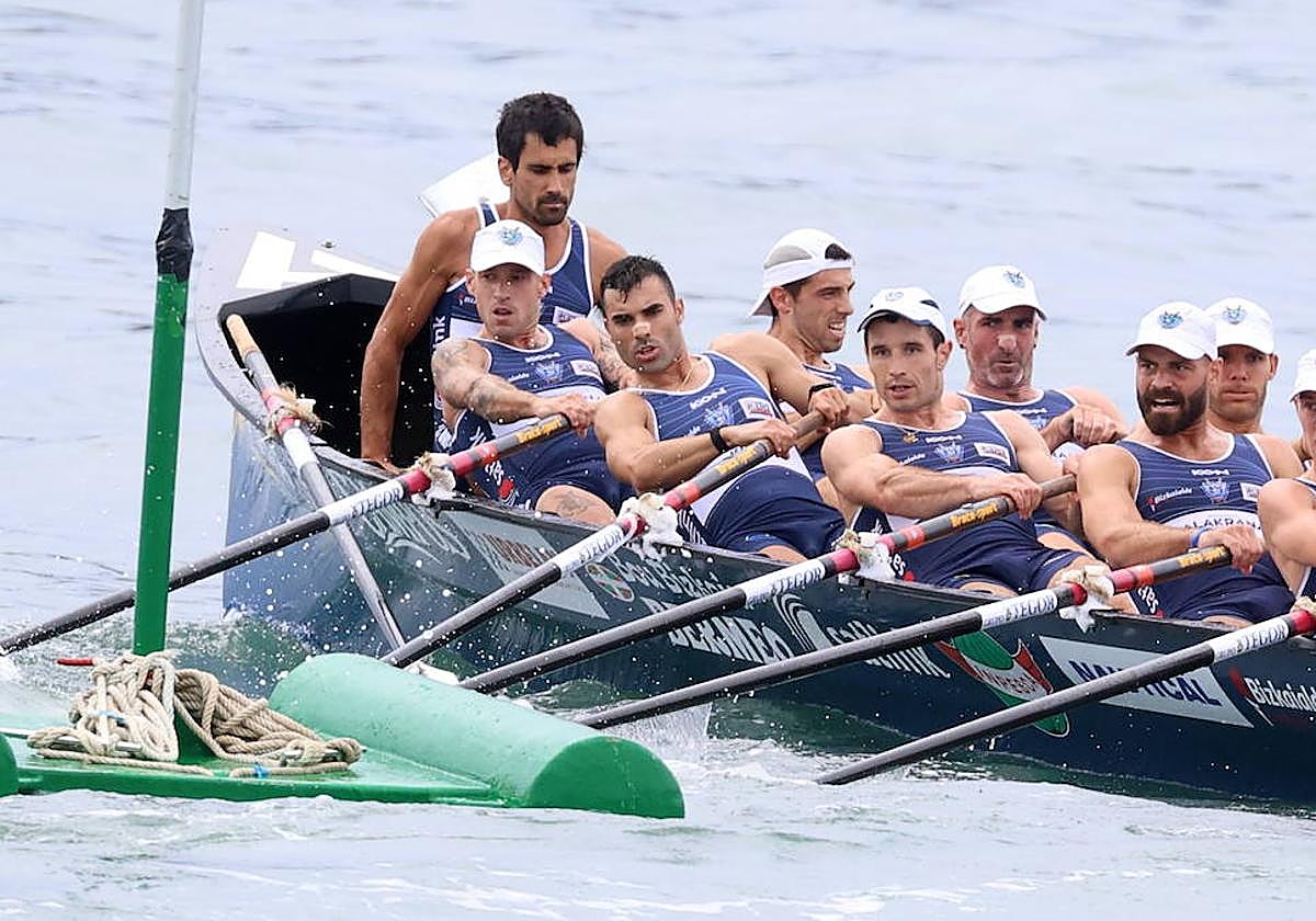 La empresa encargada del sistema GPS dice que el fallo que afectó a algunas traineras se debió a un «problema técnico»