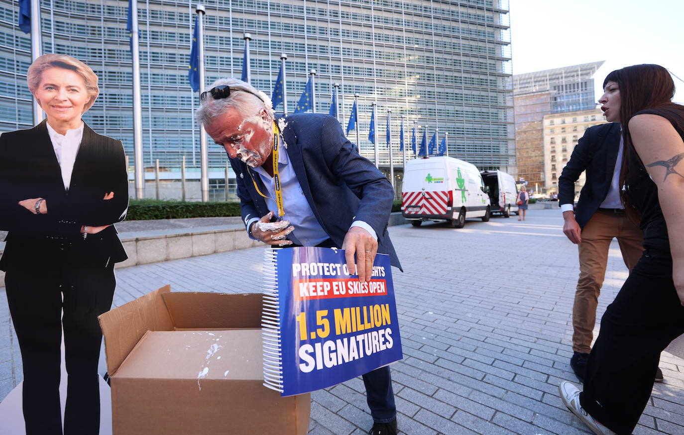 Pastel de crema patrocinado por Ryanair