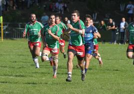 Un jugador del Hernani Rugby durante un encuentro.