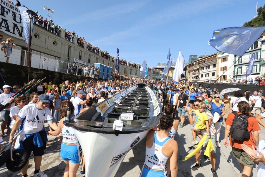 Las aficiones toman Donostia en el gran día del remo