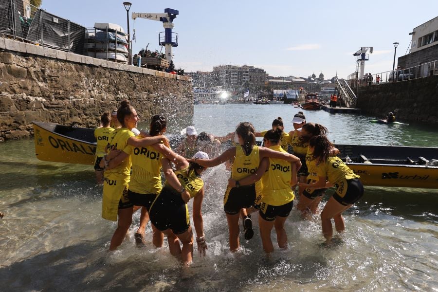 Las aficiones toman Donostia en el gran día del remo