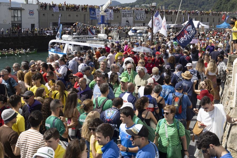 Las aficiones toman Donostia en el gran día del remo