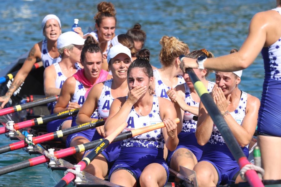 Exhibición de Arraun Lagunak en la Bandera de La Concha