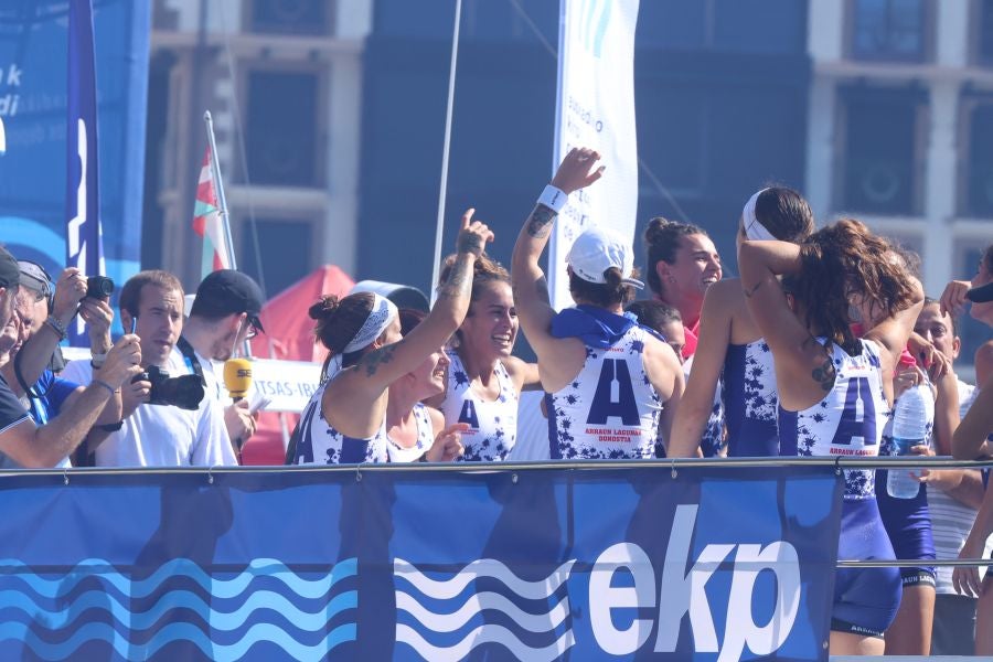 Arraun Lagunak celebra su victoria