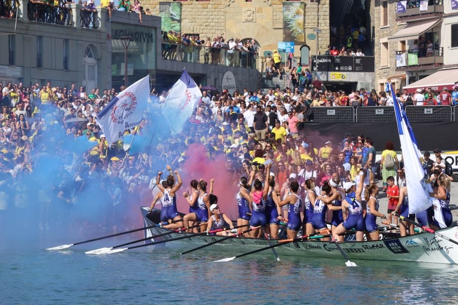 Arraun Lagunak celebra su victoria