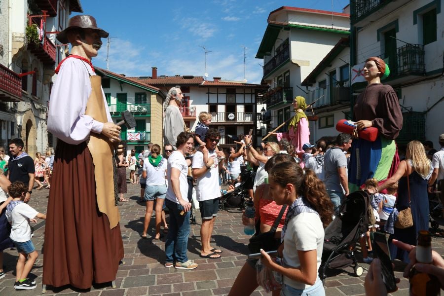 Hondarribia sigue de fiesta