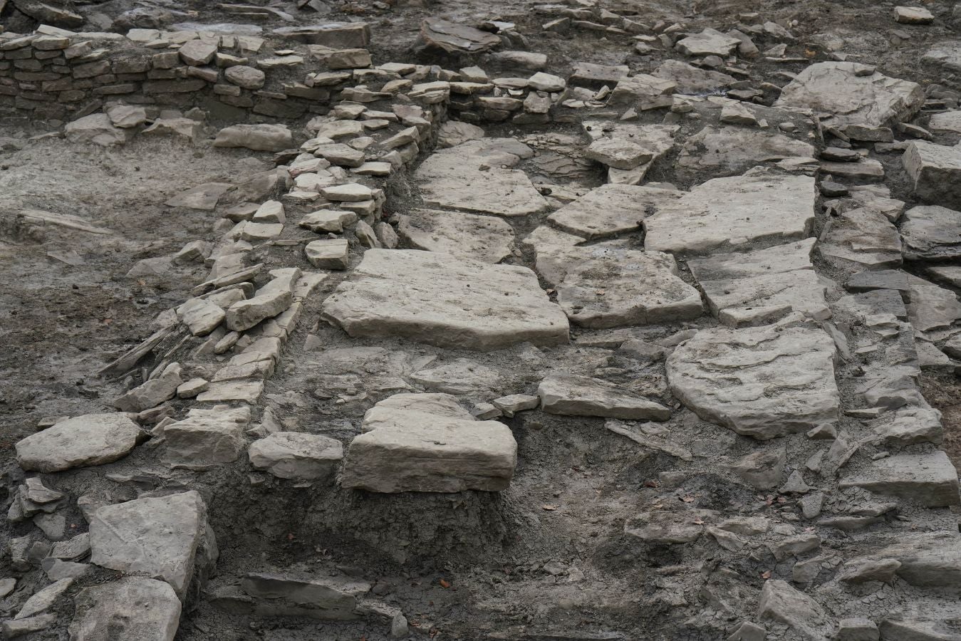 Siguen los hallazgos en Irulegi