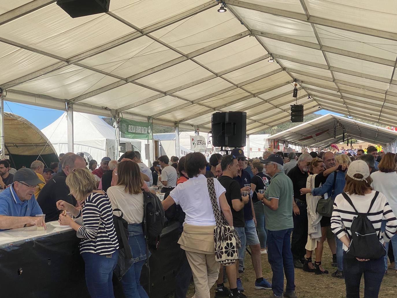 Día de reencuentros y de cumpleaños en Foronda