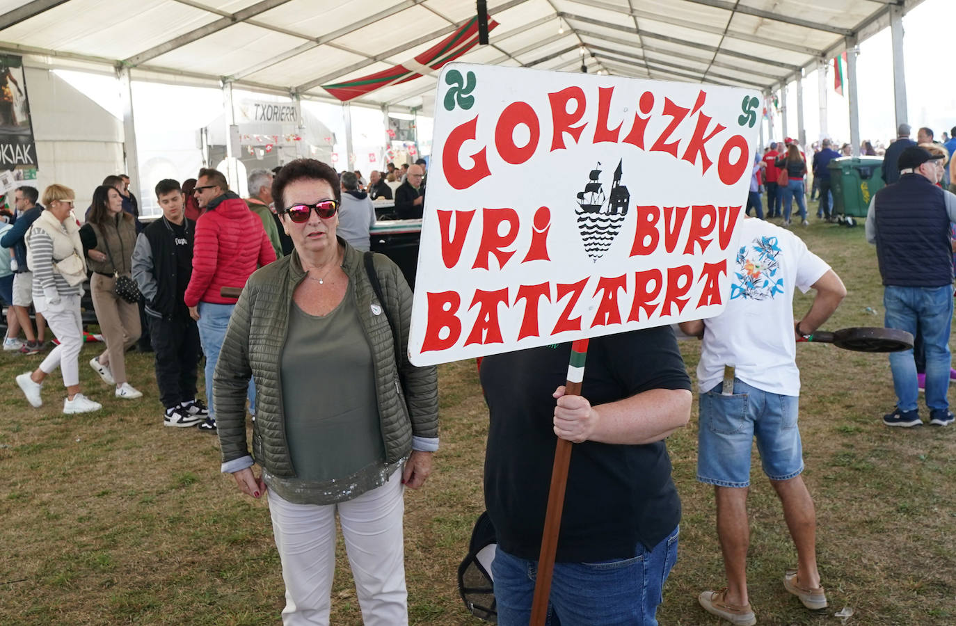 El Alderdi Eguna convoca a miles de personas en Foronda