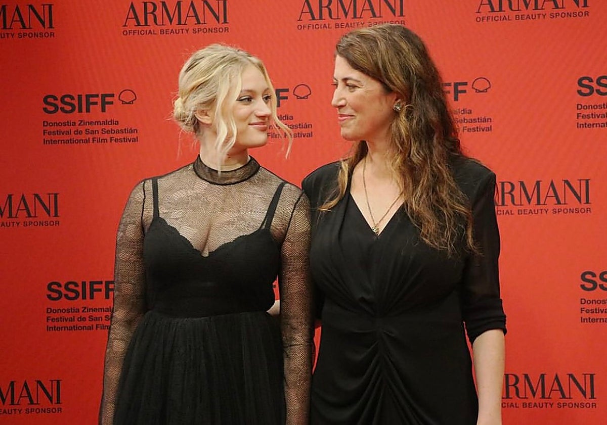 Imagen principal - Stéphanie Di Giusto, Nadia Tereszkiewicz, el reparto de la película 'Ex-husbands' e Isabel Herguera 
