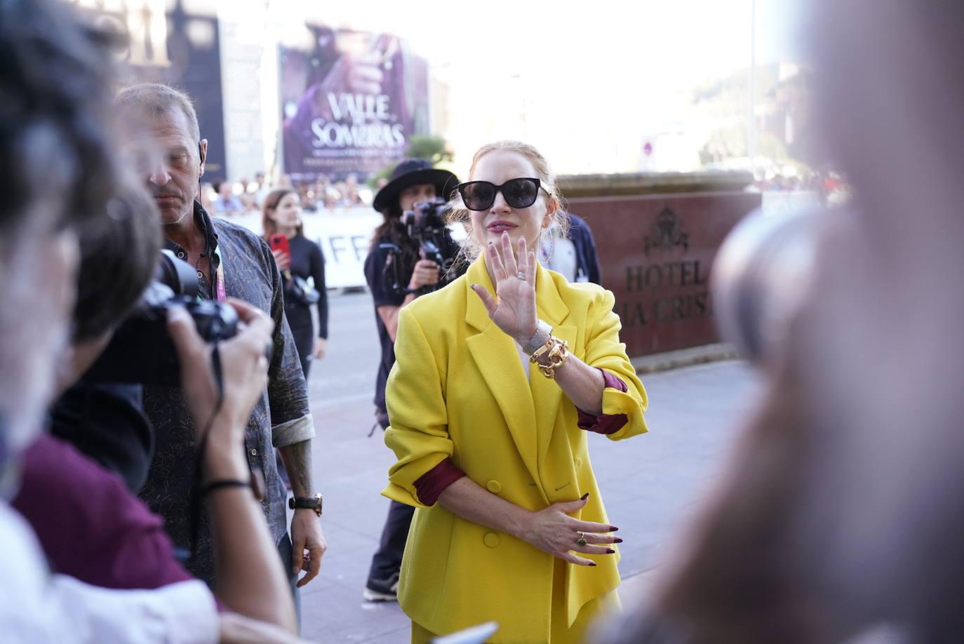 Jessica Chastain ilumina Donostia con su glamour reivindicativo