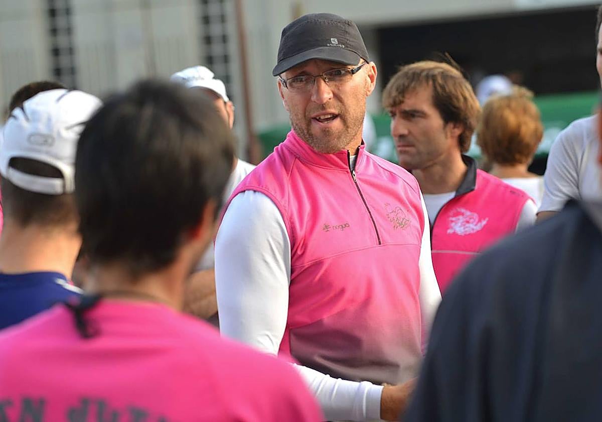 Joseba Fernández en su anterior etapa como entrenador de San Juan.