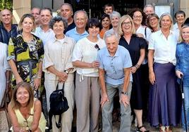 Componentes del Aula de la Experiencia de la XXI promoción se reunieron en el restaurante Gasteiz.