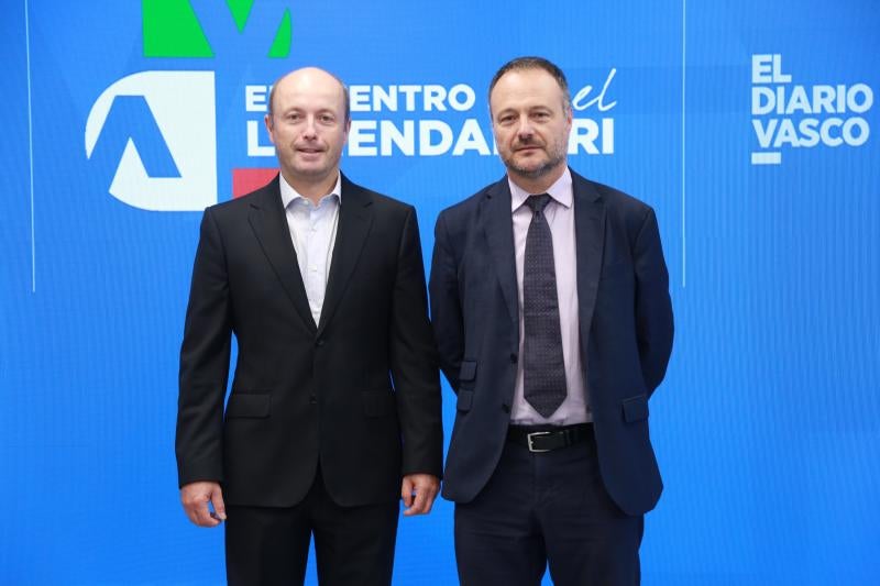 Aitor Aguirre (director técnico del grupo Glual) y Txema Muñoz (gerente Campezo).
