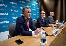 José Miguel Ayerza, Eduardo Junkera y Patxi Sasigain Sasigain.