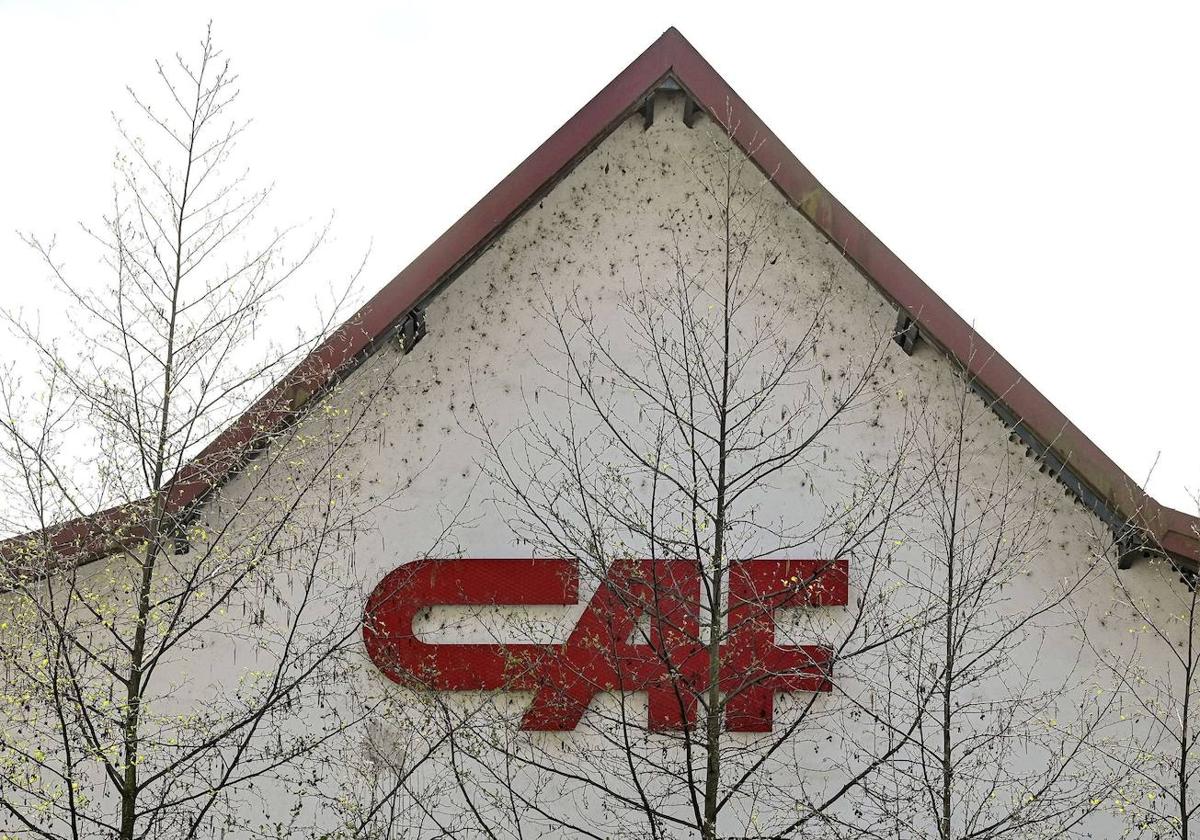Parte de la fachada del edificio de CAF en Beasain.