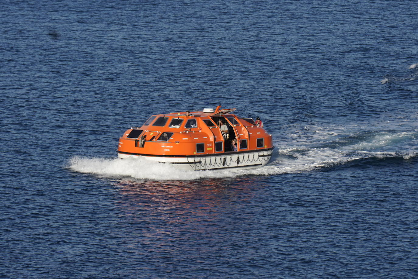 Un crucero en la bahía donostiarra