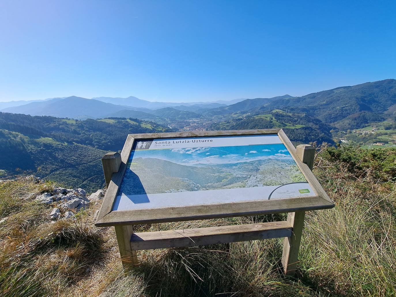 Uzturre, la cima de Tolosaldea