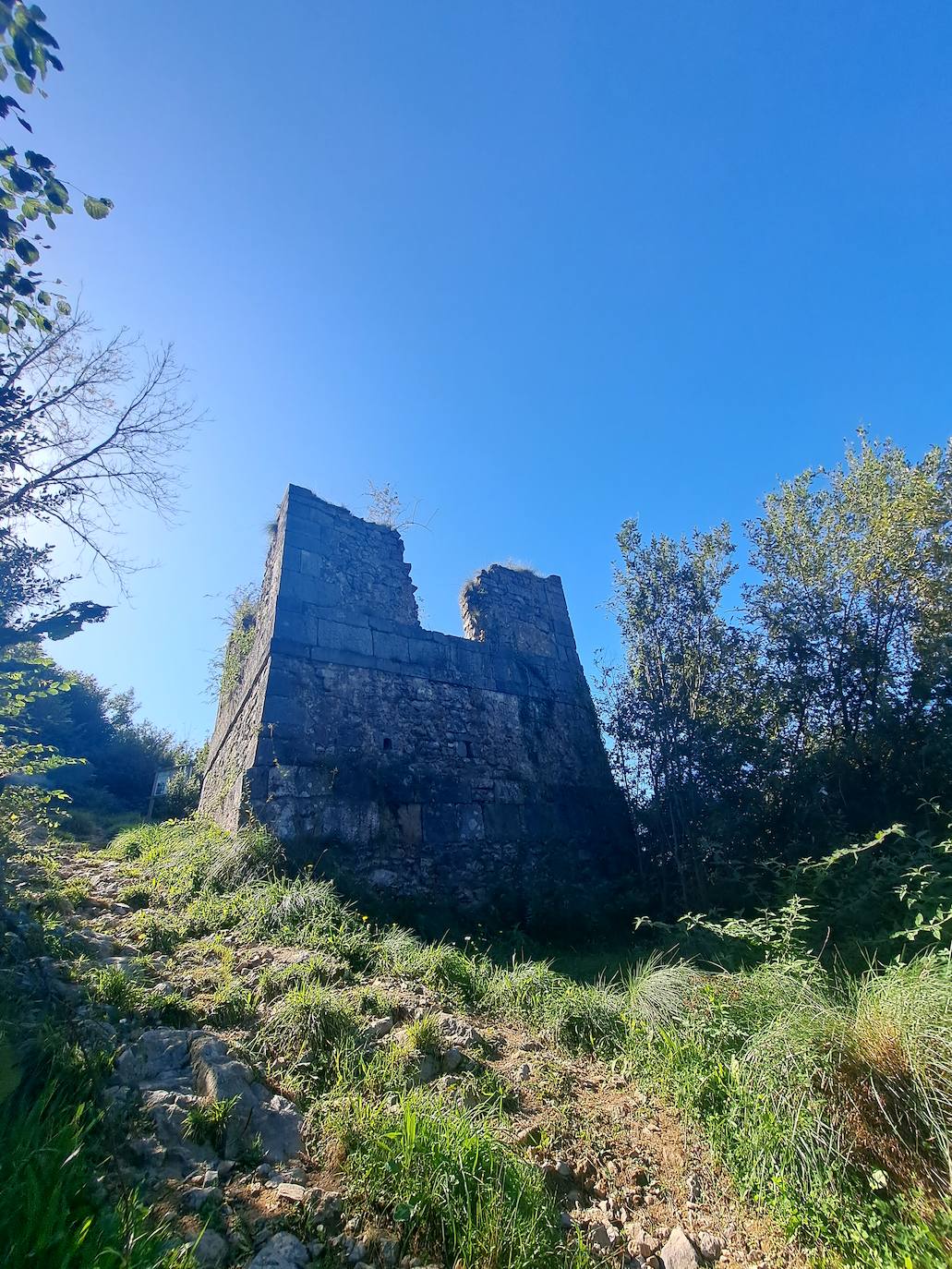 Uzturre, la cima de Tolosaldea