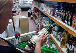 El precio del aceite de oliva ha repuntado un 15% en solo un mes.