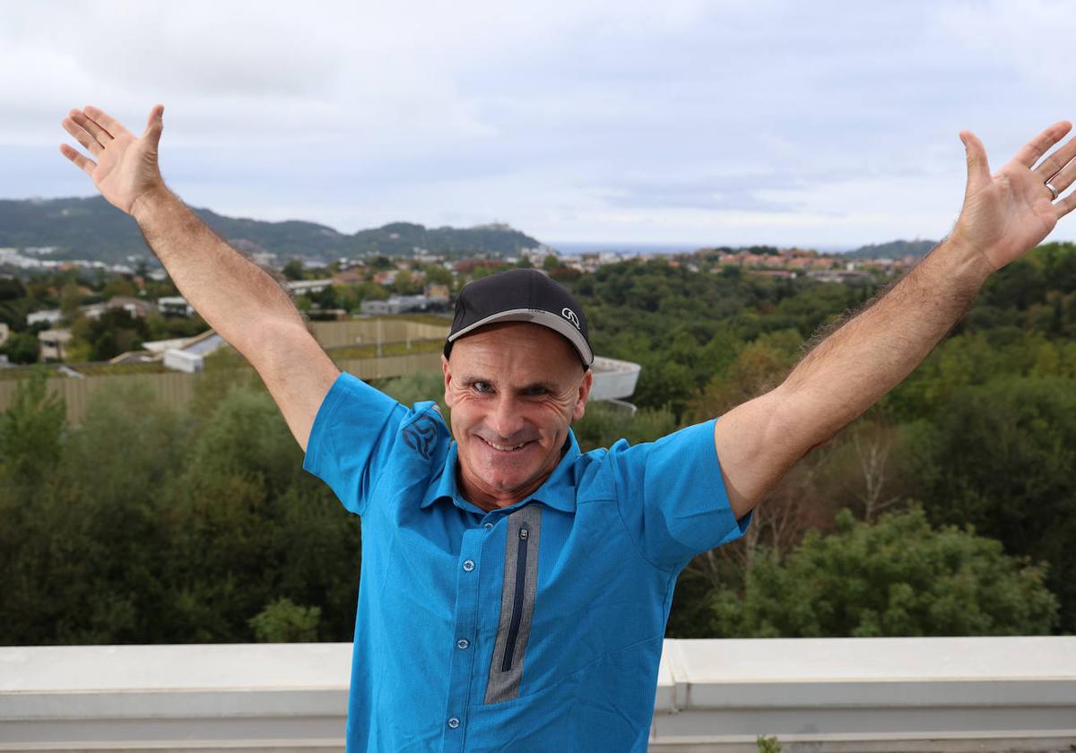 Aitor Francesena en el terraza de este periódico.