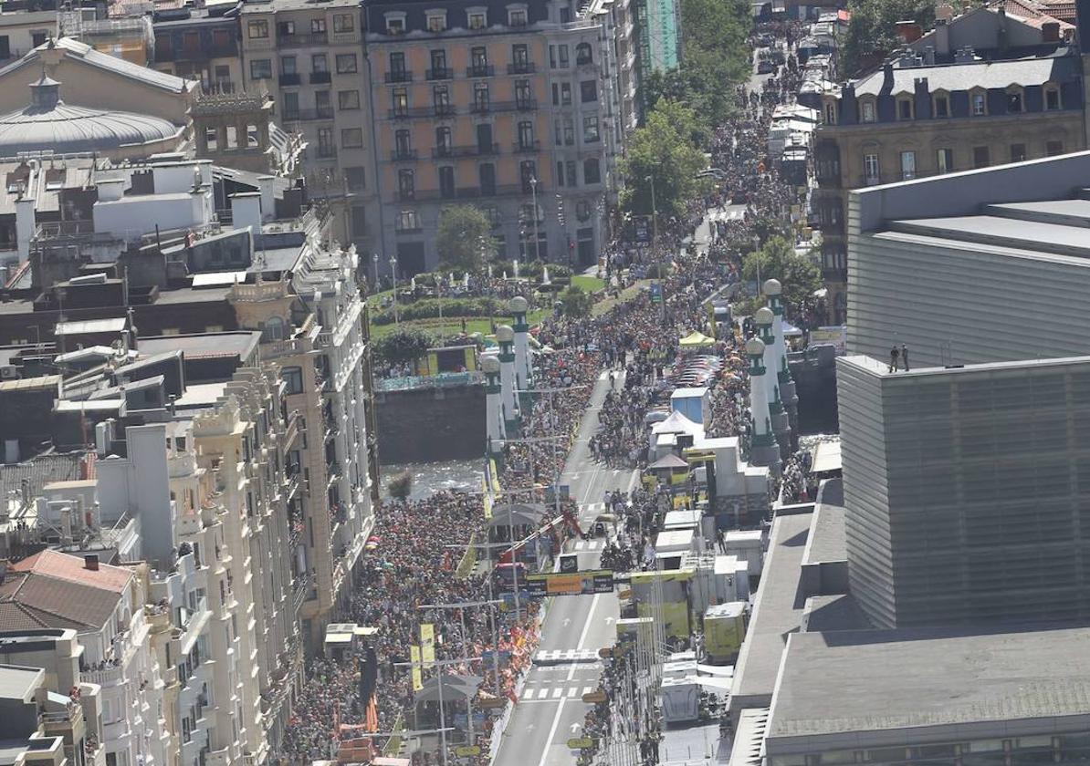 El Kursaal ya acogió la meta de la segunda etapa del Tour de este año, el 2 de julio.