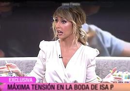 Emma García durante un programa de 'Fiesta', que emite Telecinco.