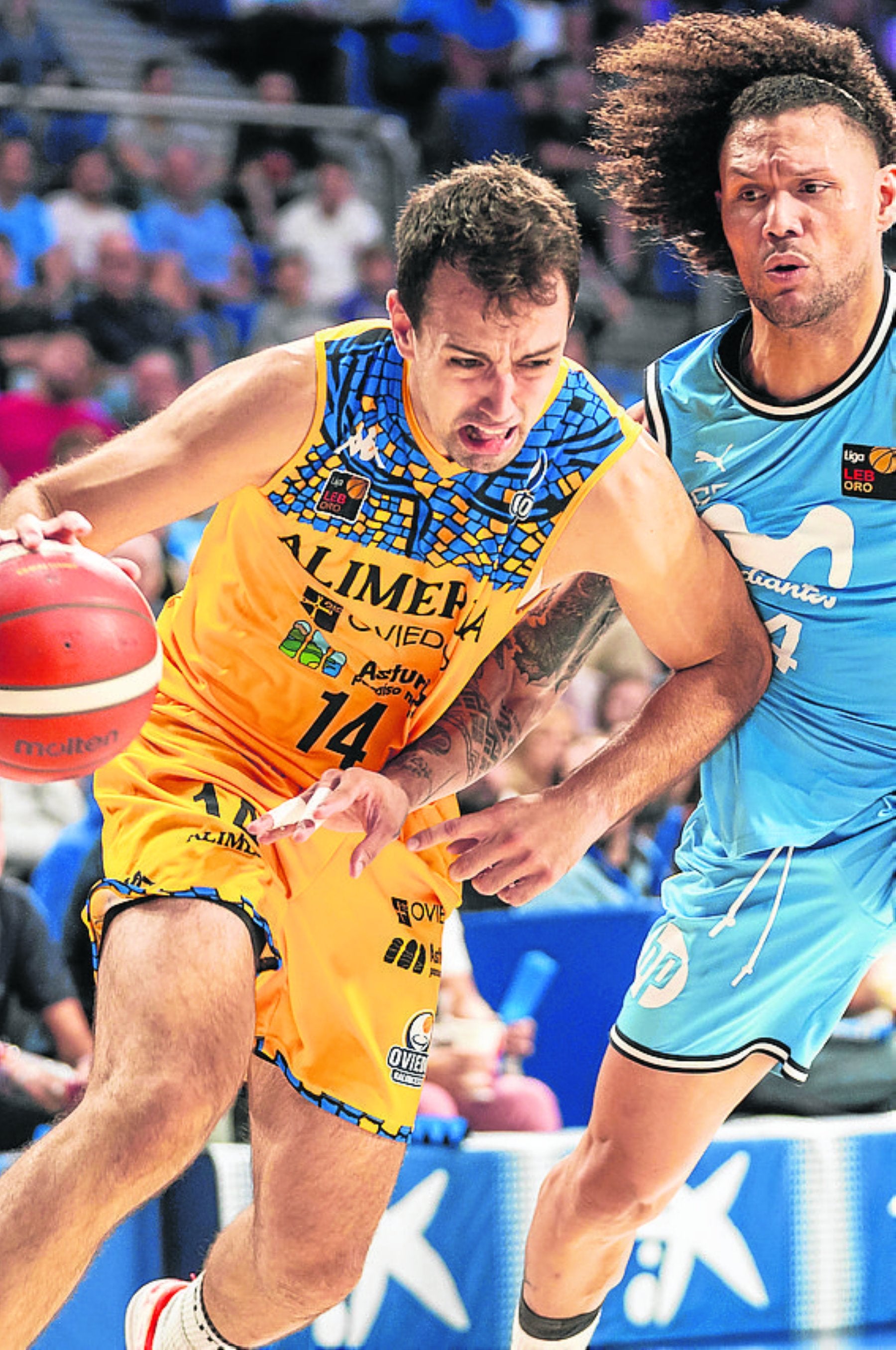 Sanz rebasa a Carrera.