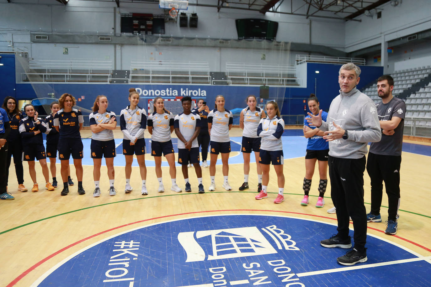 Bera Bera y Real Sociedad se citan sobre el parqué