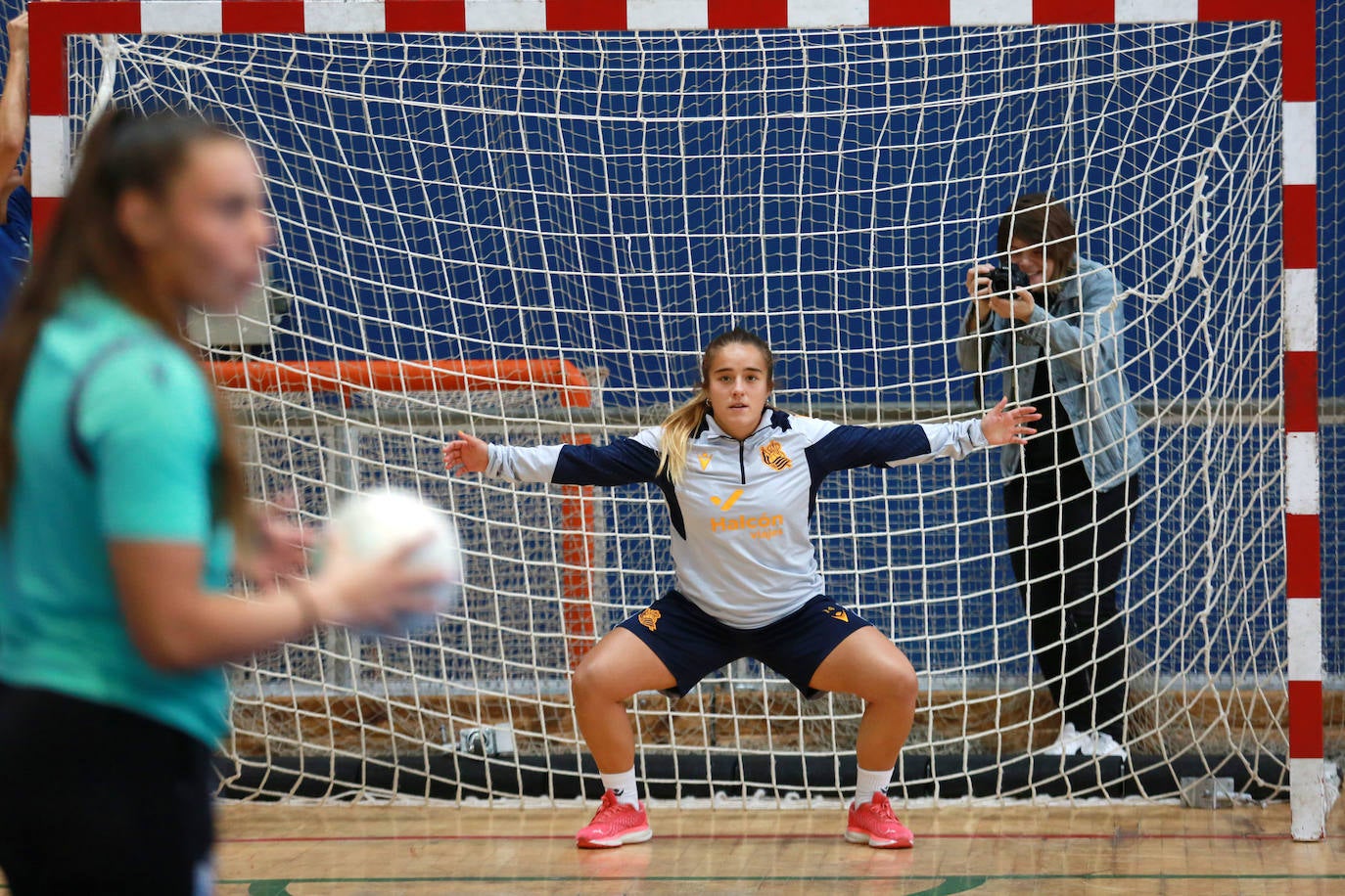 Bera Bera y Real Sociedad se citan sobre el parqué