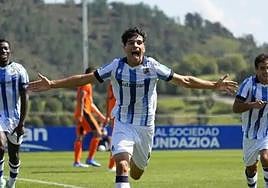 Jon Martín celebra un gol que metió al Inter en la UEFA Youth League.